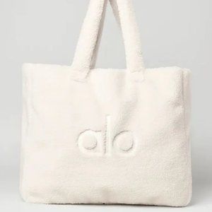 Alo Foxy Sherpa Tote